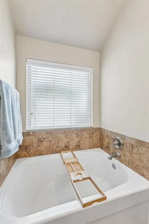 Photo 32 — 11321 NW 7th Street, Yukon, OK 73099