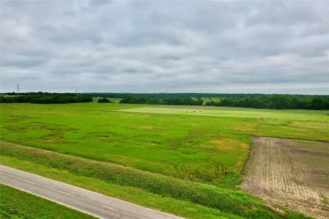 Photo 6 — 0006 N Harrah Road, Harrah, OK 73045