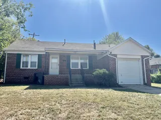 Sold home at 3000 NW 27th Street