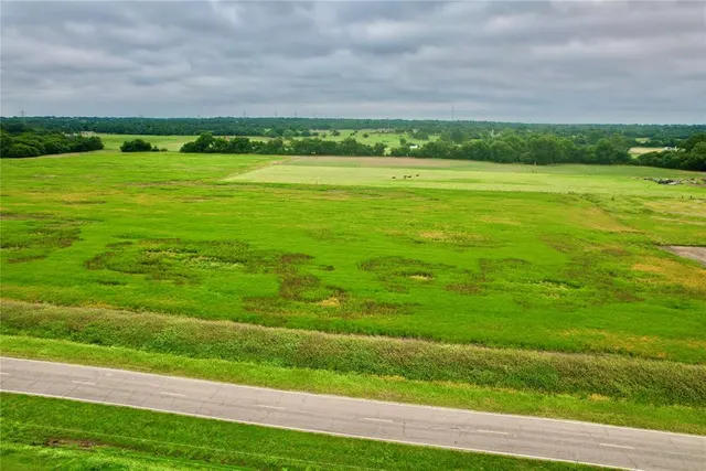 Photo 7 — 0005 N Harrah Road, Harrah, OK 73045