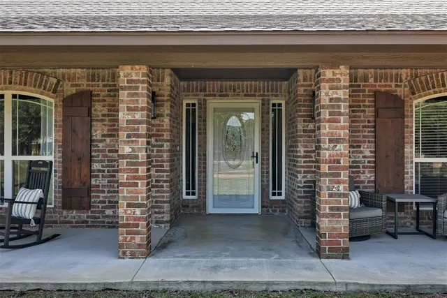 Photo 4 — 9100 Megans Way, McLoud, OK 74851