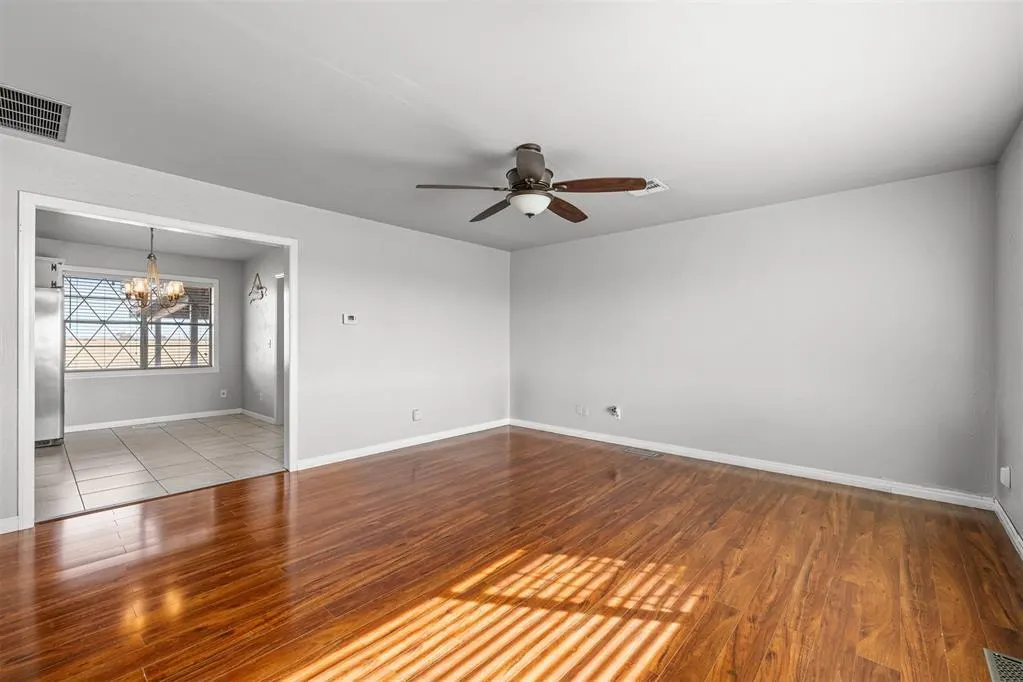 Photo 8 — 22431 100th Street, Maysville, OK 73057