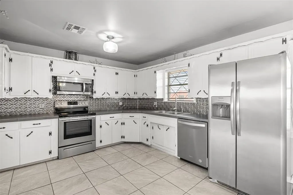 Photo 10 — 22431 100th Street, Maysville, OK 73057