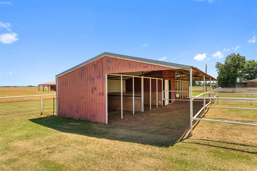 Photo 33 — 22431 100th Street, Maysville, OK 73057