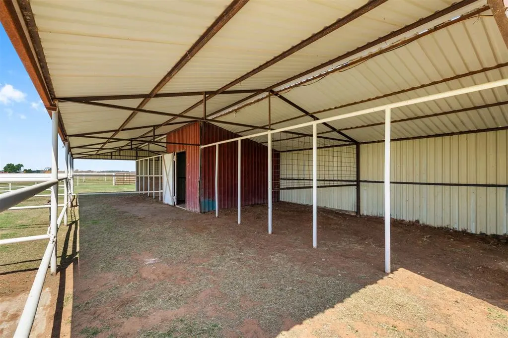 Photo 34 — 22431 100th Street, Maysville, OK 73057