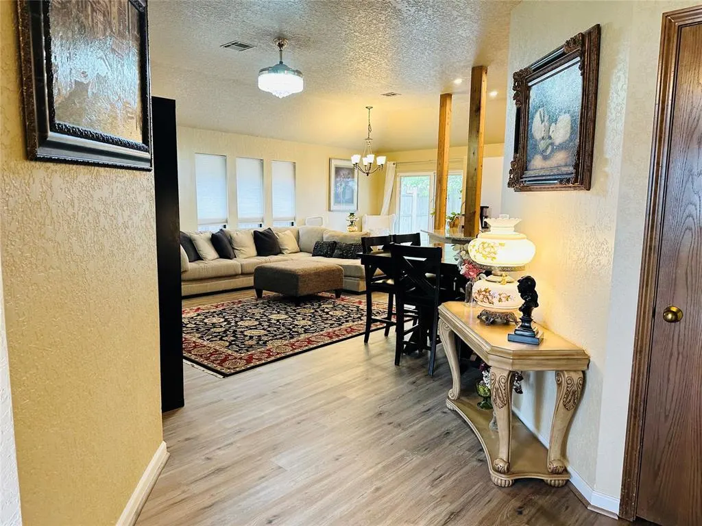 Photo 4 — 11445 Walters Avenue, Oklahoma City, OK 73162