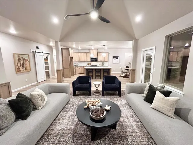 Photo 6 — 2029 Aminas Way, Yukon, OK 73099