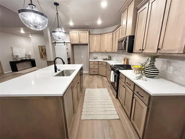 Photo 7 — 2029 Aminas Way, Yukon, OK 73099