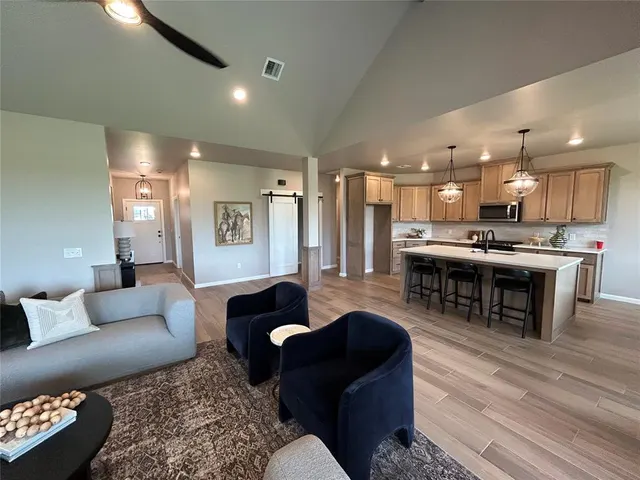 Photo 5 — 2029 Aminas Way, Yukon, OK 73099