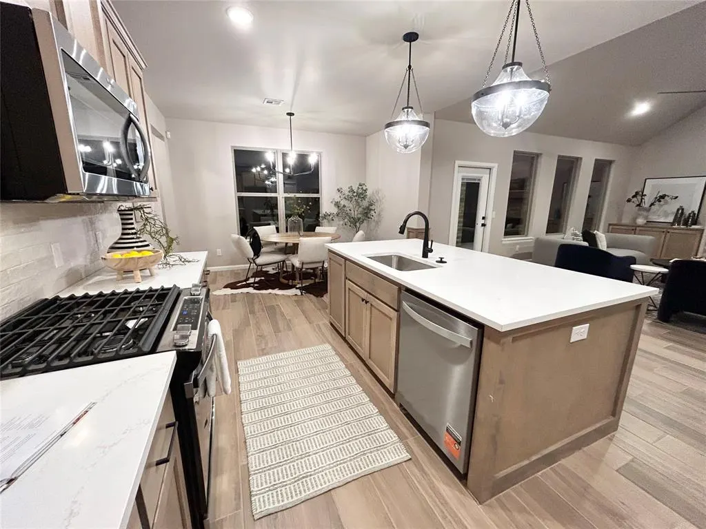 Photo 10 — 2029 Aminas Way, Yukon, OK 73099