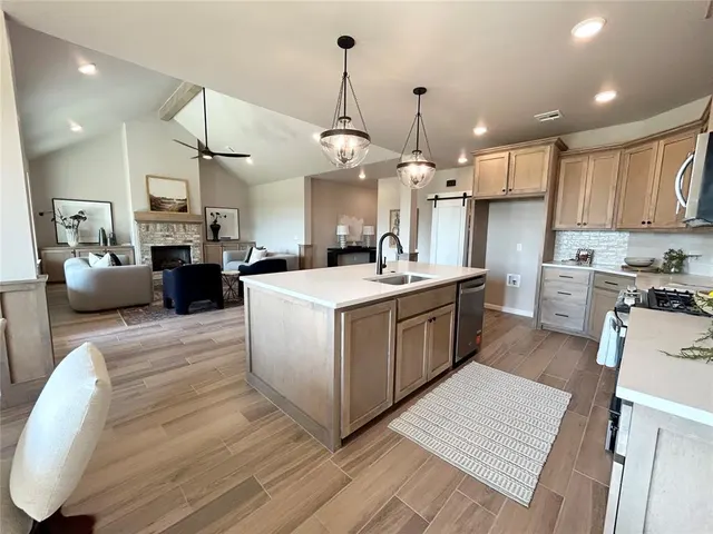 Photo 2 — 2029 Aminas Way, Yukon, OK 73099