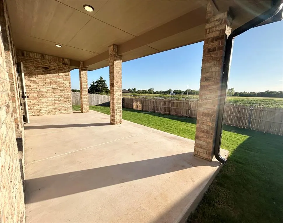 Photo 25 — 2029 Aminas Way, Yukon, OK 73099