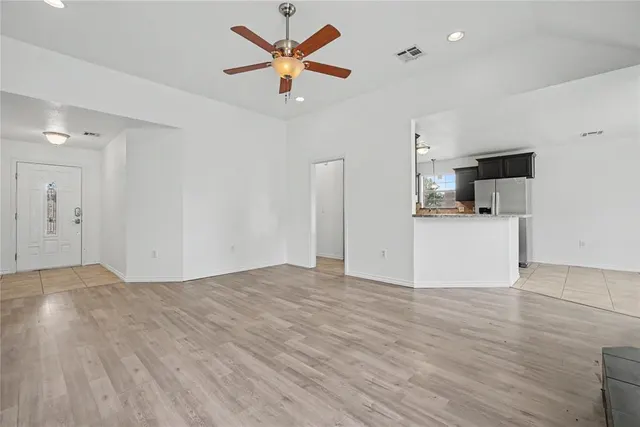 Photo 4 — 216 NW Cherry Avenue, Cache, OK 73527