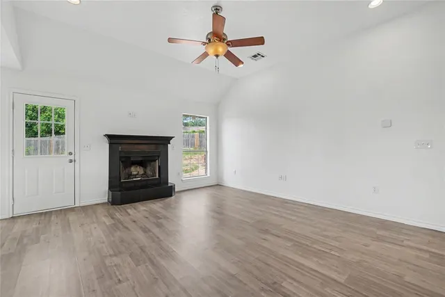 Photo 7 — 216 NW Cherry Avenue, Cache, OK 73527