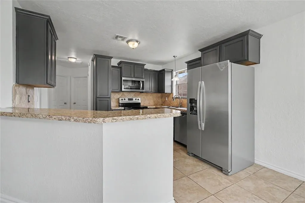 Photo 9 — 216 NW Cherry Avenue, Cache, OK 73527