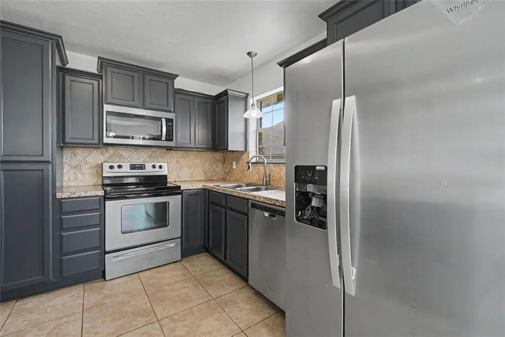 Photo 10 — 216 NW Cherry Avenue, Cache, OK 73527