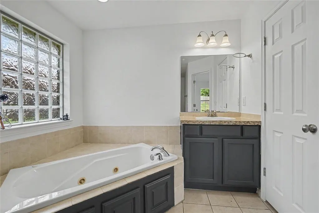 Photo 19 — 216 NW Cherry Avenue, Cache, OK 73527