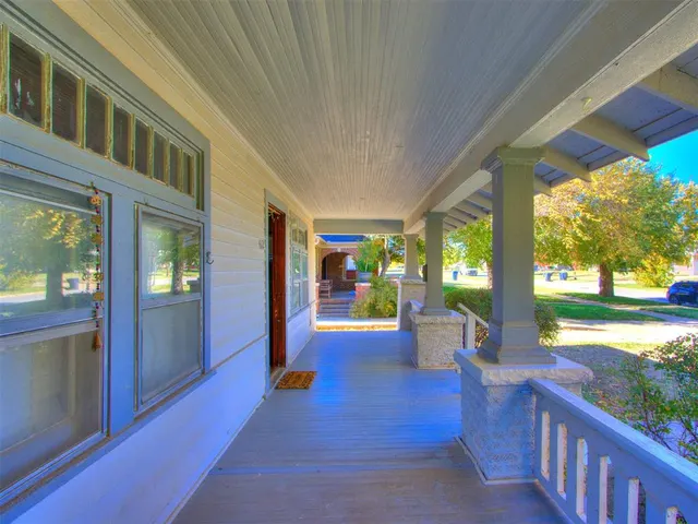 Photo 4 — 612 NW 22nd Street, Oklahoma City, OK 73106
