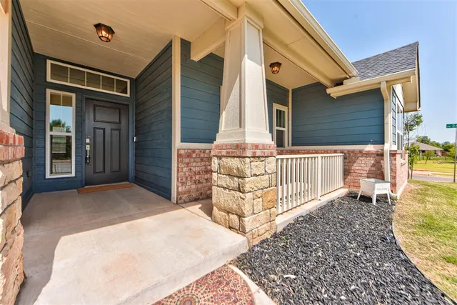 Photo 4 — 3409 Gunnison River Drive, Yukon, OK 73099