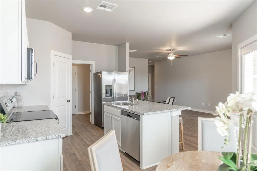 Photo 14 — 5261 Grassland Drive, Guthrie, OK 73044