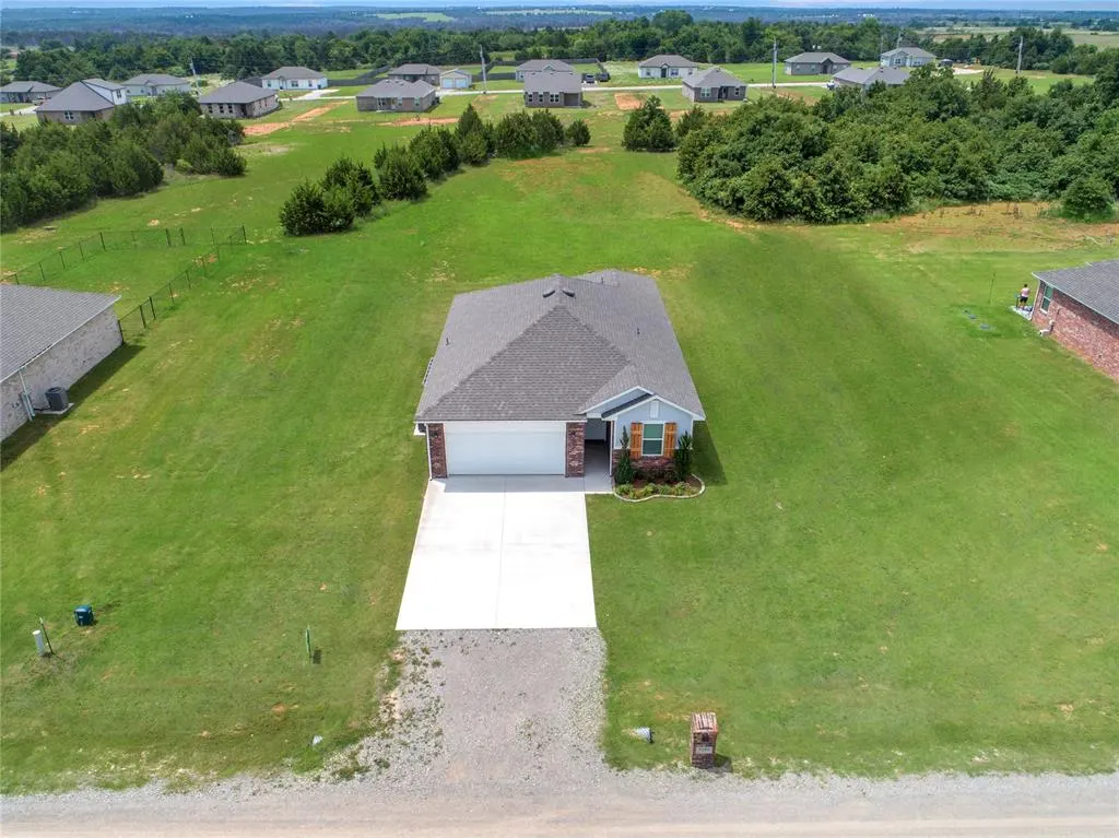 Photo 3 — 5191 Grassland Drive, Guthrie, OK 73044