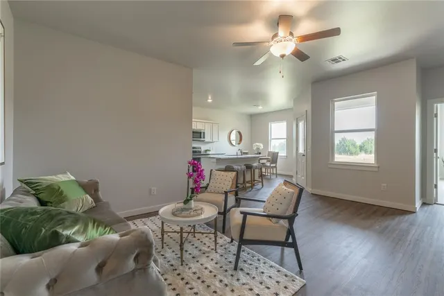 Photo 5 — 5191 Grassland Drive, Guthrie, OK 73044