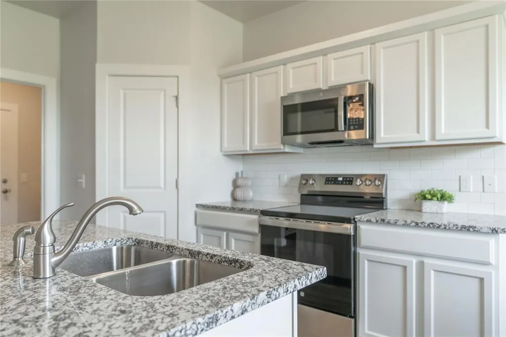 Photo 12 — 5191 Grassland Drive, Guthrie, OK 73044