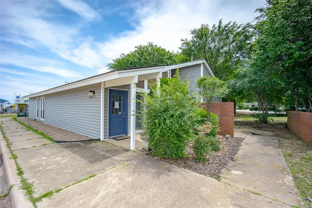 Photo 2 — 2400 Tee Circle, Norman, OK 73069