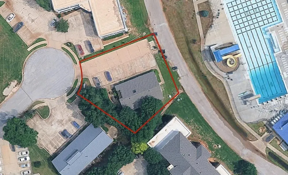 Photo 7 — 2400 Tee Circle, Norman, OK 73069