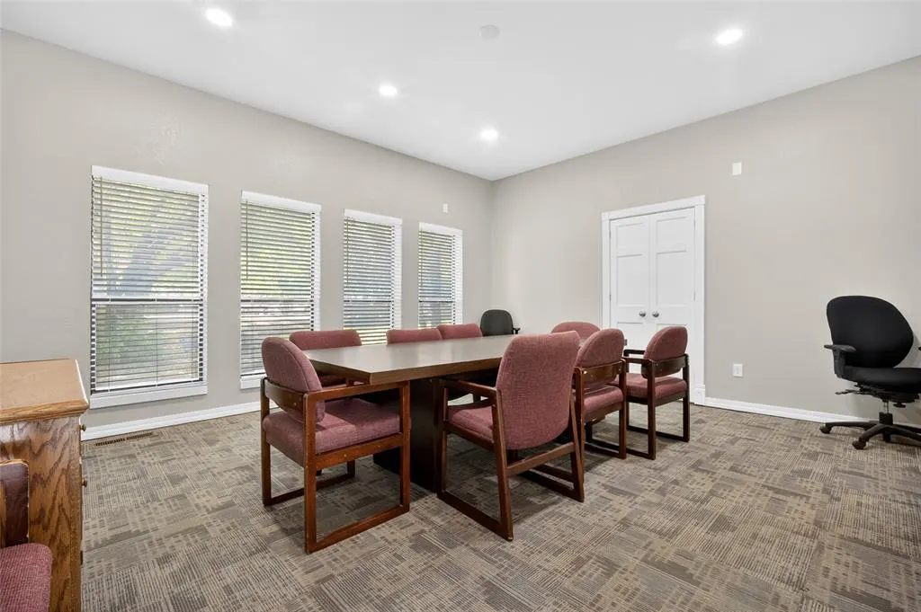 Photo 8 — 2400 Tee Circle, Norman, OK 73069