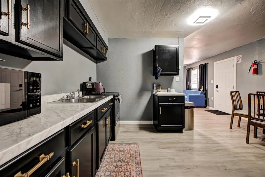 Photo 11 — 617 SW 34th Street, Oklahoma City, OK 73109