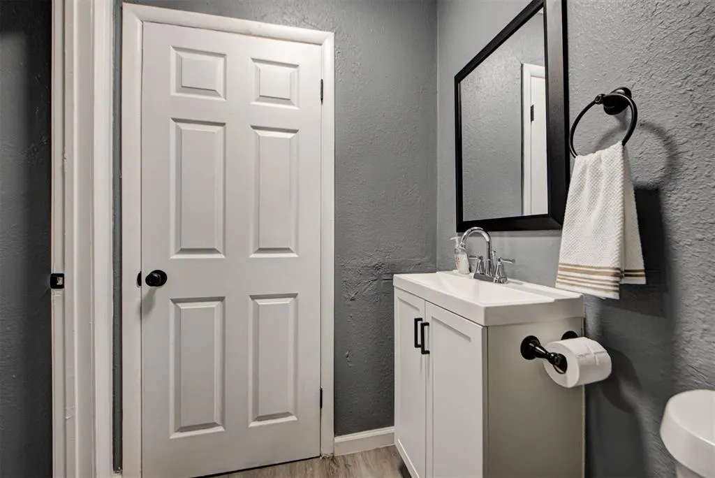 Photo 19 — 617 SW 34th Street, Oklahoma City, OK 73109