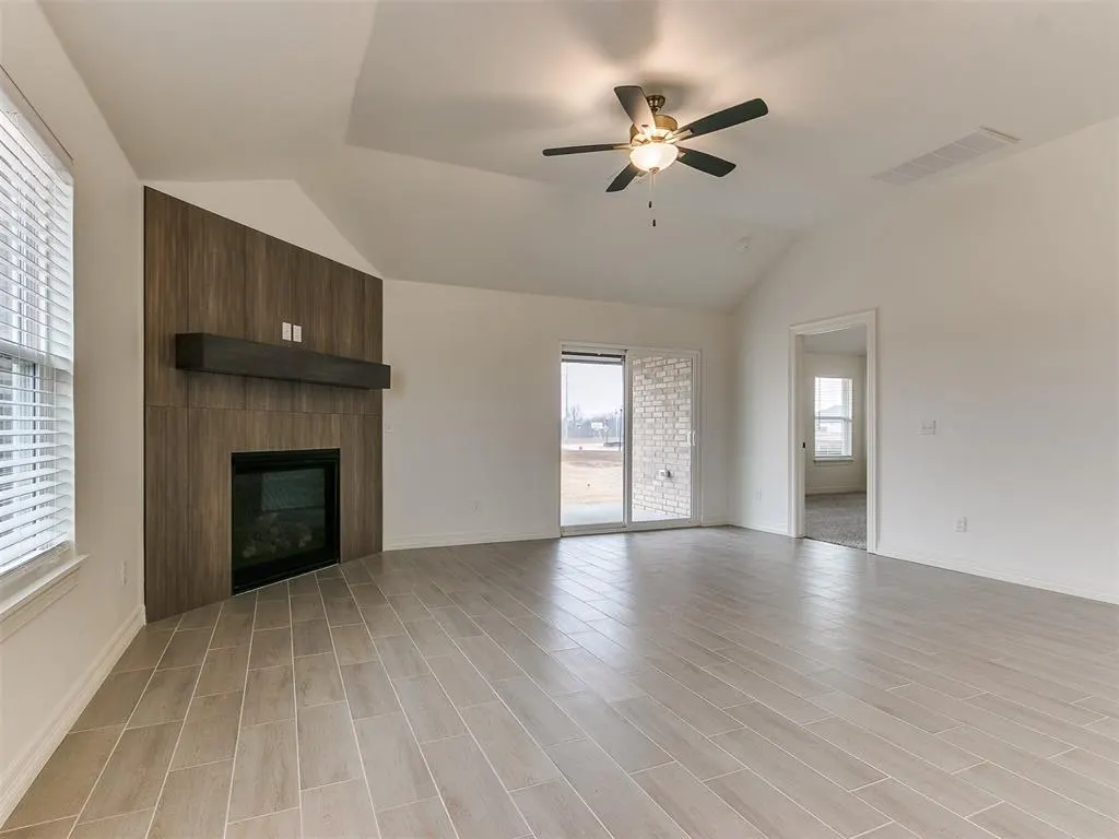 Photo 13 — 7717 Three Woods Lane, Yukon, OK 73099