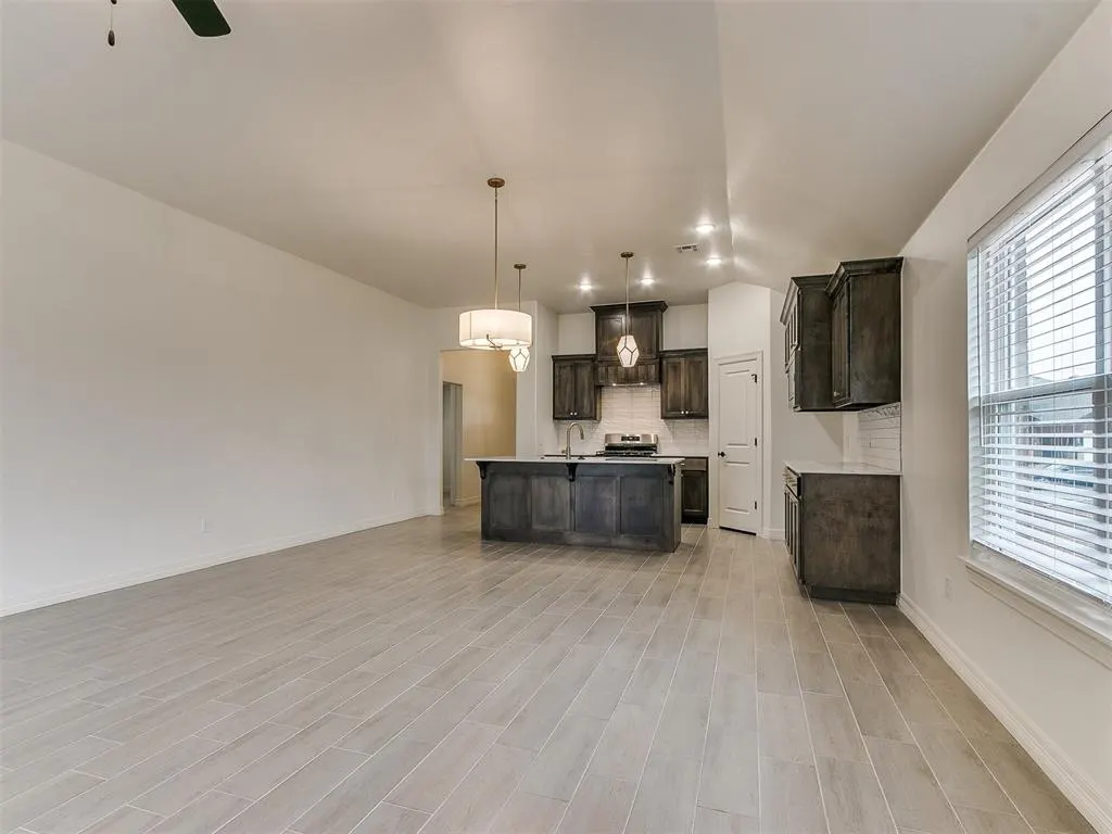 Photo 14 — 7717 Three Woods Lane, Yukon, OK 73099