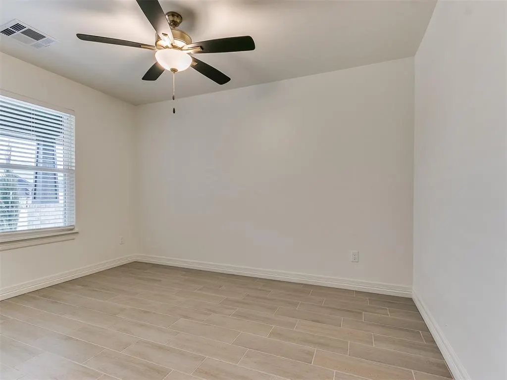 Photo 27 — 7717 Three Woods Lane, Yukon, OK 73099