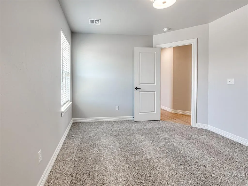 Photo 31 — 7712 Three Woods Lane, Yukon, OK 73099
