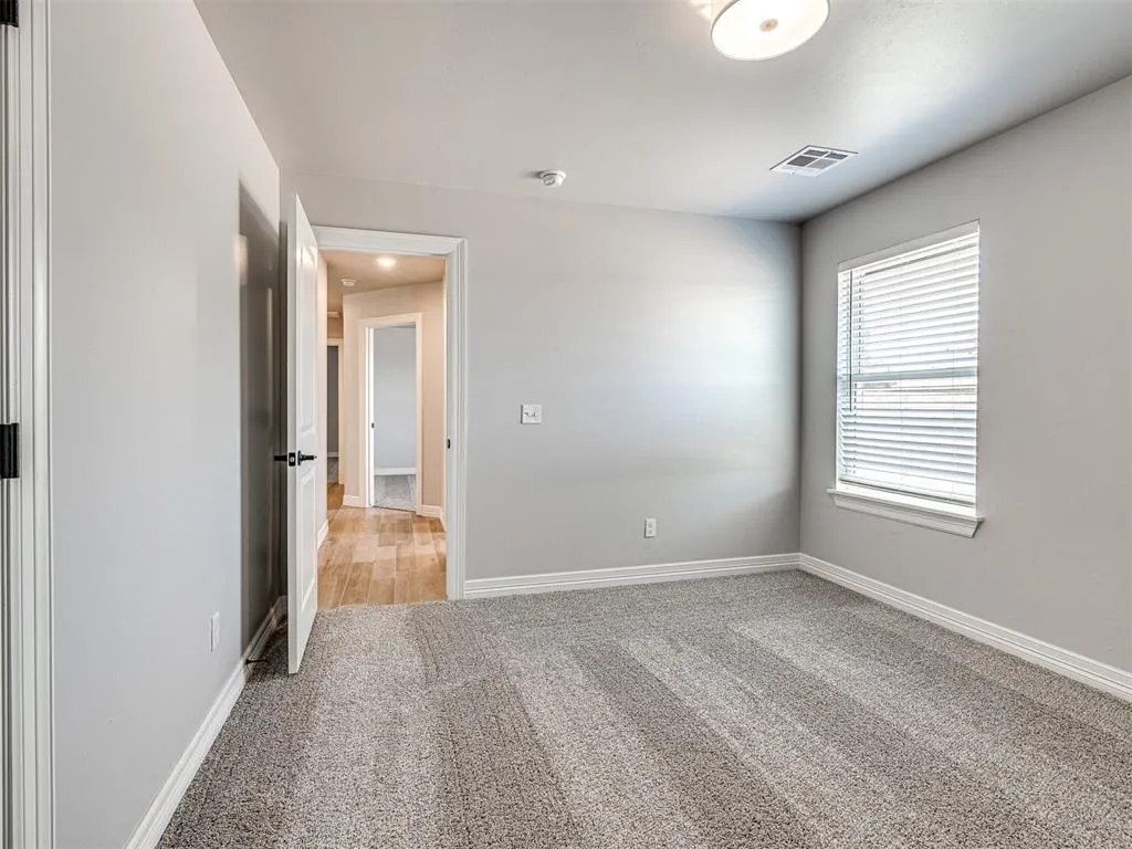 Photo 33 — 7712 Three Woods Lane, Yukon, OK 73099
