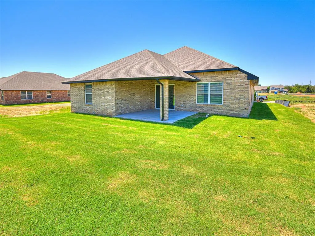 Photo 36 — 7712 Three Woods Lane, Yukon, OK 73099