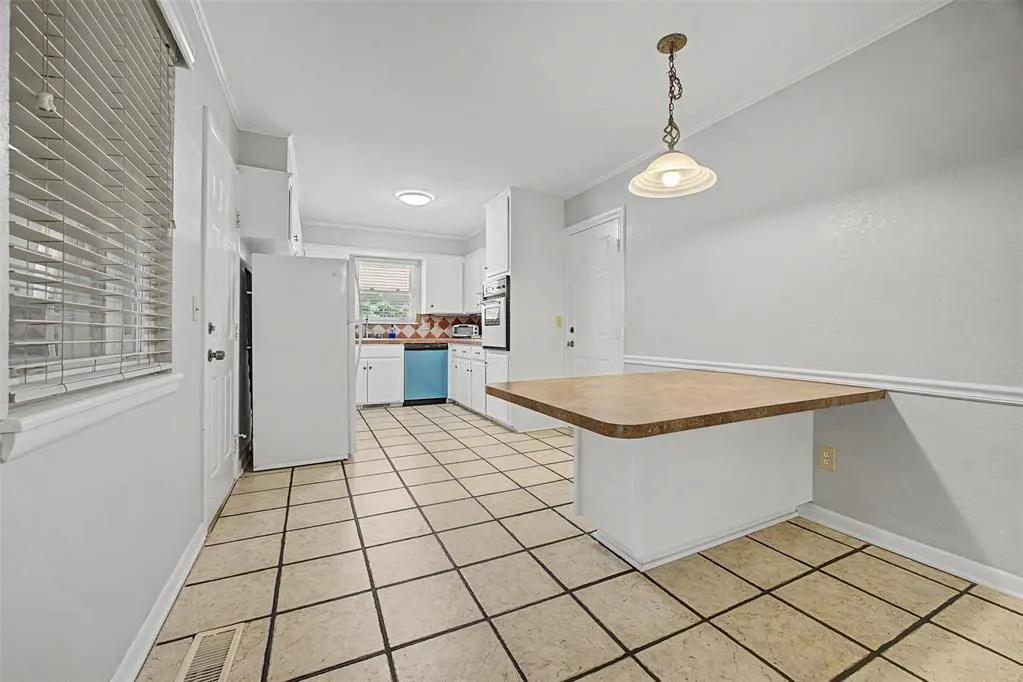 Photo 12 — 6309 Smith Boulevard, Oklahoma City, OK 73112