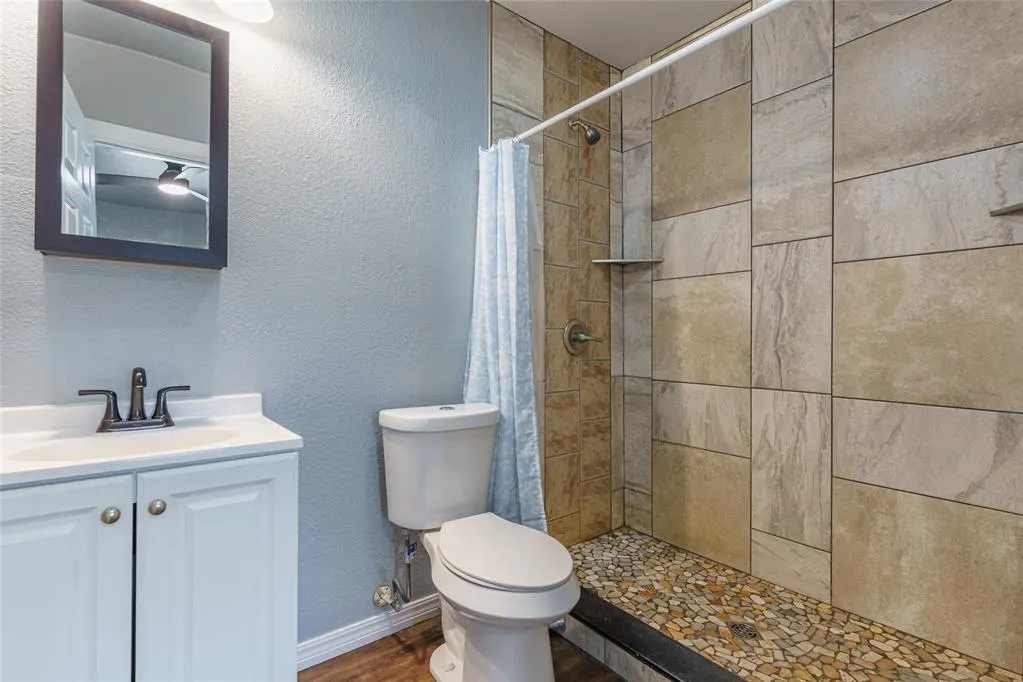 Photo 9 — 209 S Linwood Street, Cordell, OK 73632
