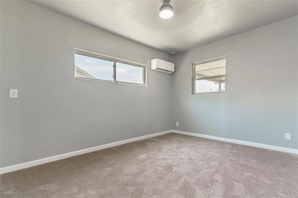 Photo 11 — 209 S Linwood Street, Cordell, OK 73632
