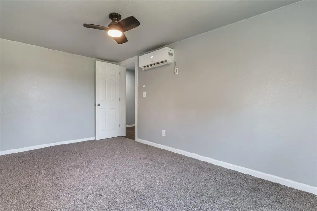 Photo 14 — 209 S Linwood Street, Cordell, OK 73632