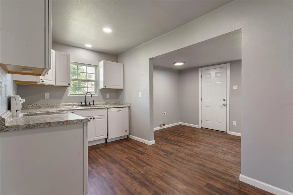 Photo 17 — 209 S Linwood Street, Cordell, OK 73632