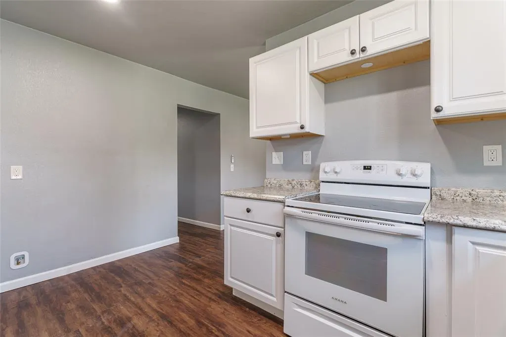 Photo 19 — 209 S Linwood Street, Cordell, OK 73632