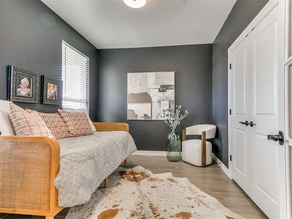 Photo 5 — 7717 Woods Edge Way, Yukon, OK 73099