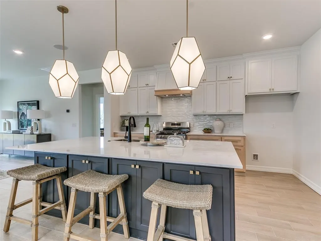 Photo 9 — 7717 Woods Edge Way, Yukon, OK 73099