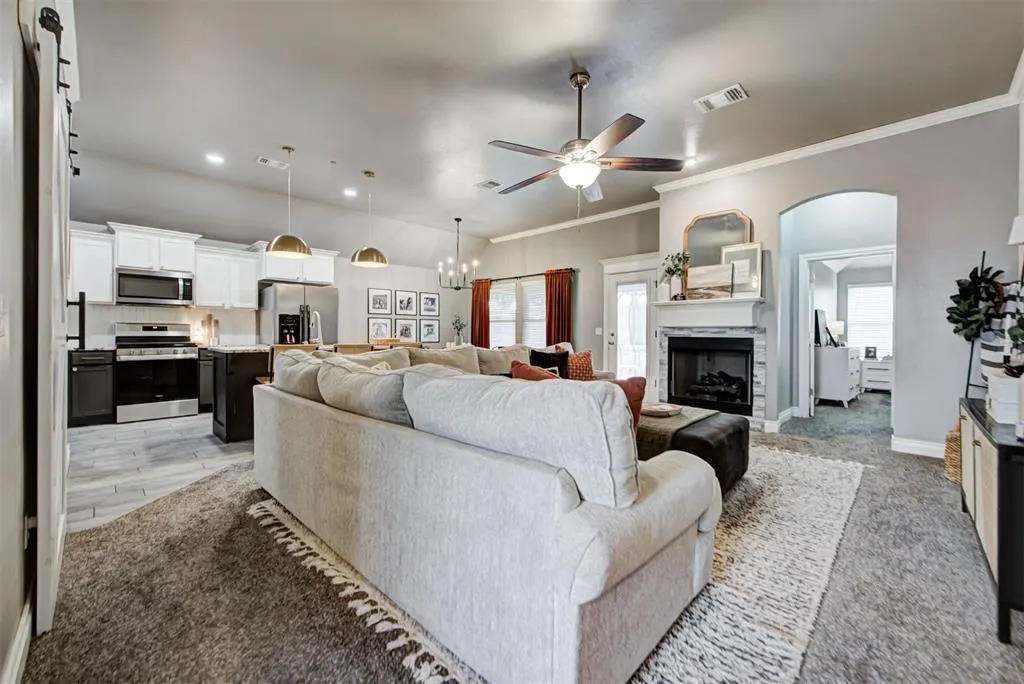 Photo 5 — 1211 Crimson Creek Circle, El Reno, OK 73036