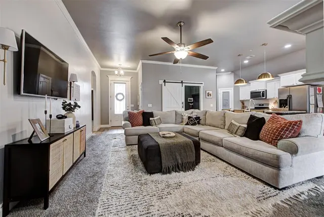 Photo 6 — 1211 Crimson Creek Circle, El Reno, OK 73036