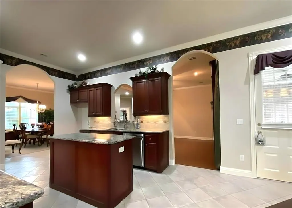 Photo 10 — 3805 Harrogate Drive, Norman, OK 73072