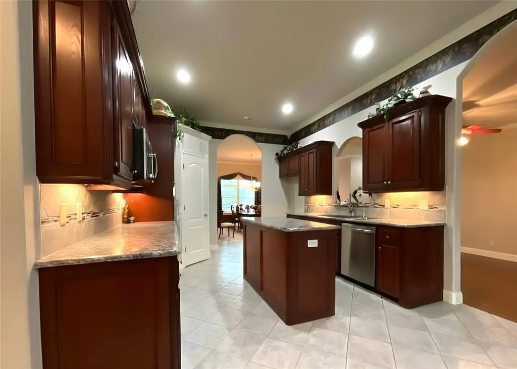 Photo 11 — 3805 Harrogate Drive, Norman, OK 73072